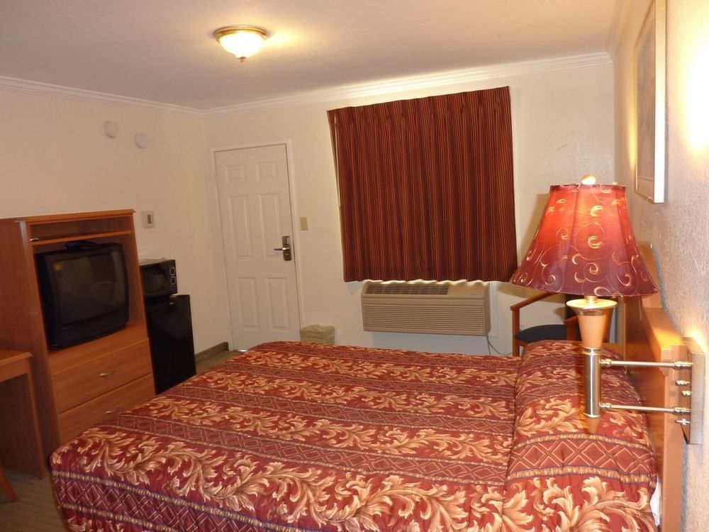 Americas Best Value Inn, Antioch Room photo